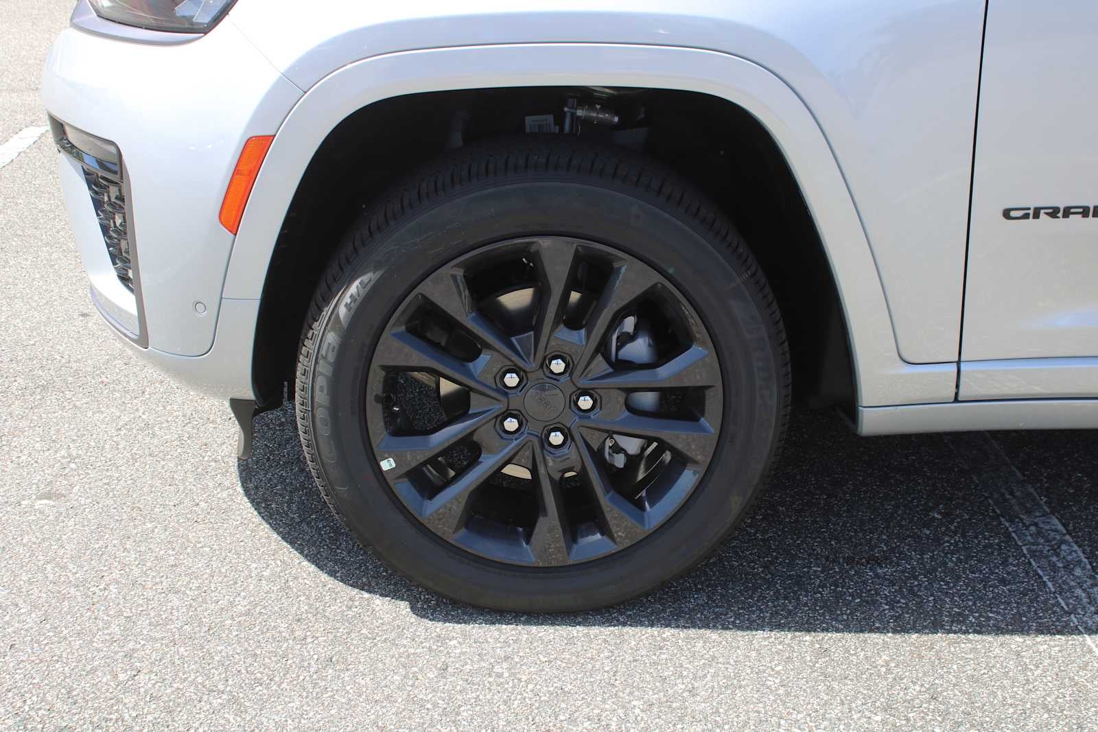 2026 Jeep Grand Cherokee Limited Reserve