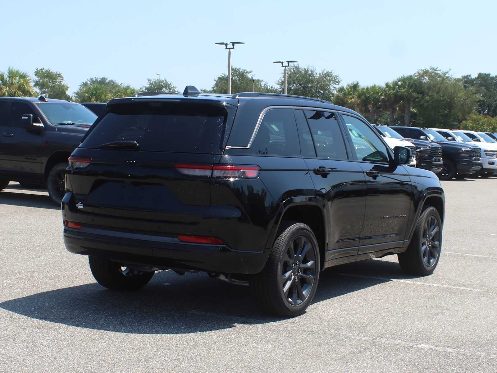 2026 Jeep Grand Cherokee Limited Reserve