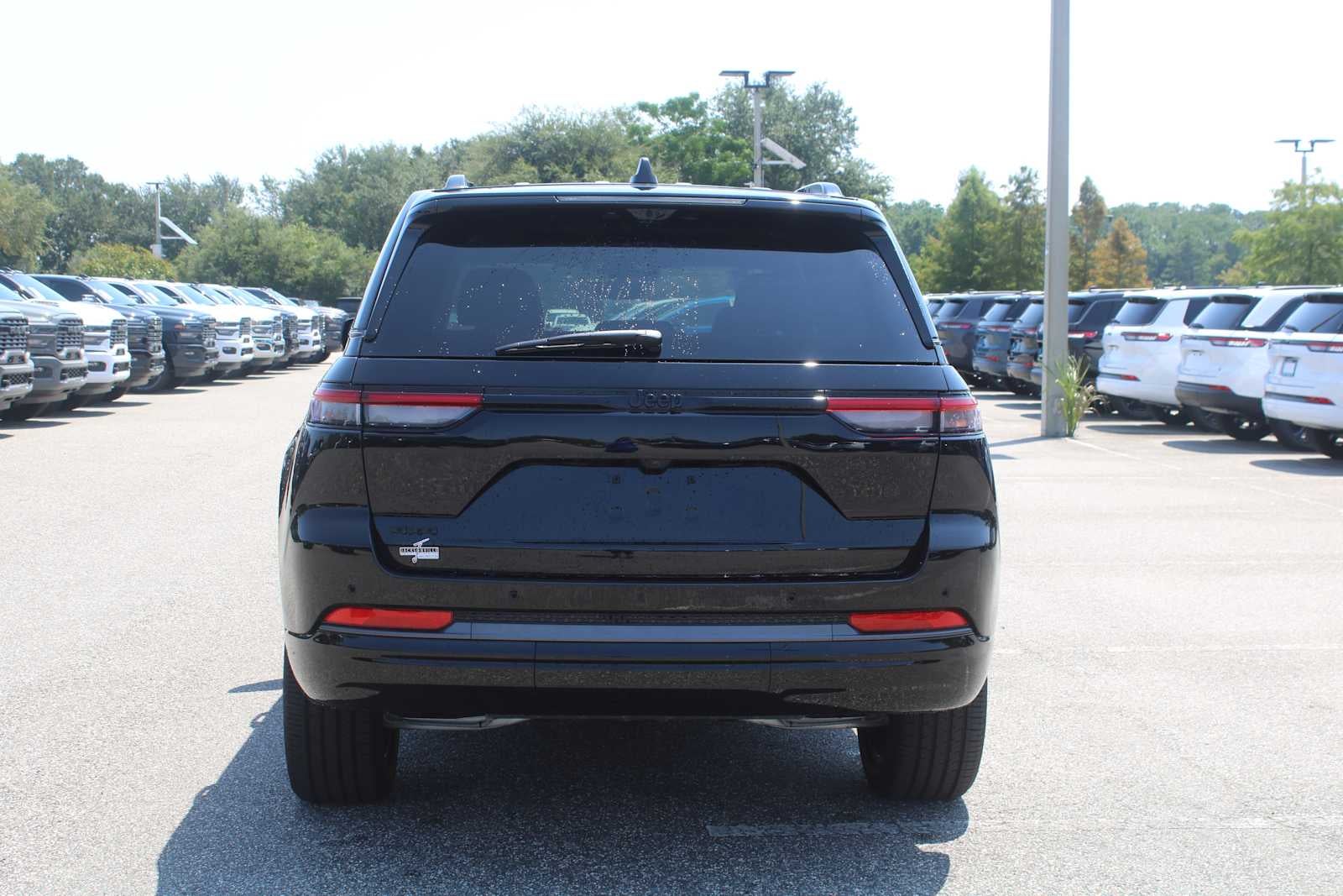 2026 Jeep Grand Cherokee Limited Reserve