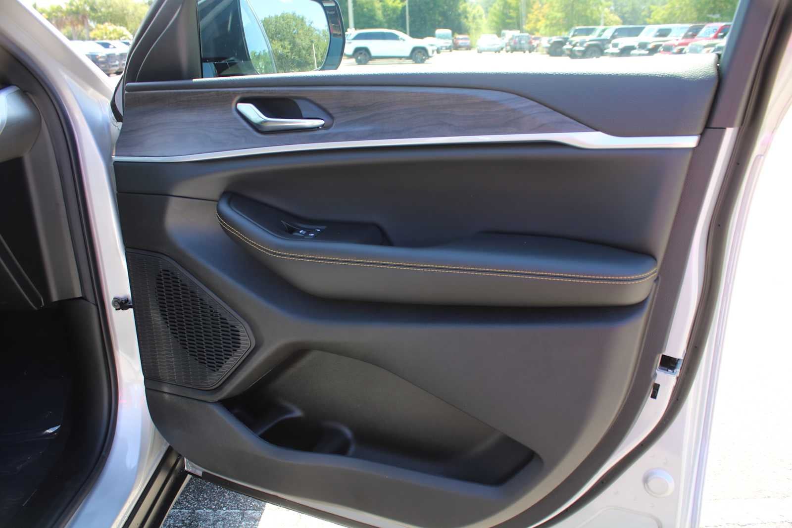 2026 Jeep Grand Cherokee 85th Anniversary Edition