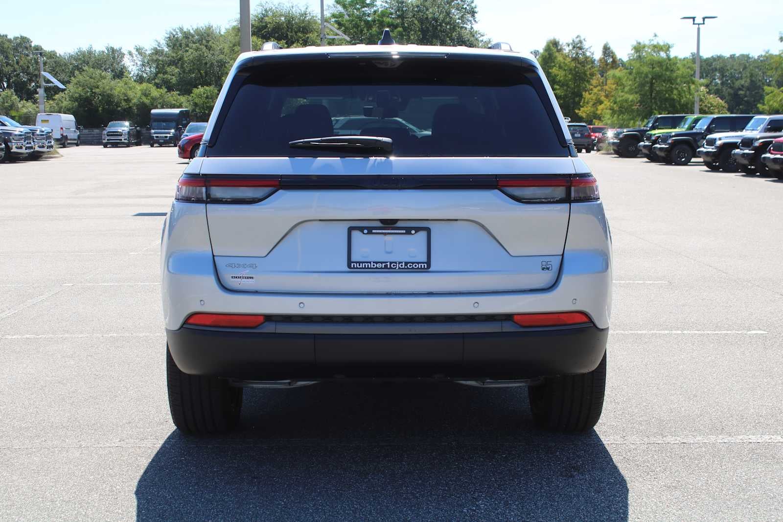 2026 Jeep Grand Cherokee 85th Anniversary Edition