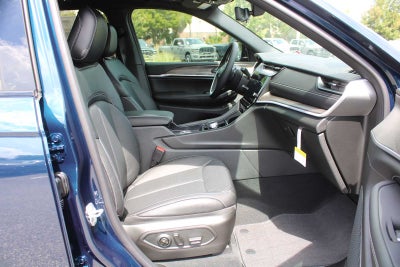 2027 Jeep Grand Cherokee Limited Reserve