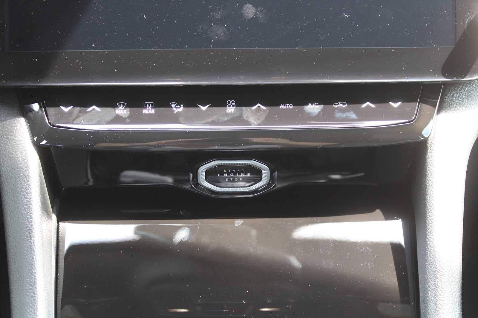 2027 Jeep Grand Cherokee Limited Reserve