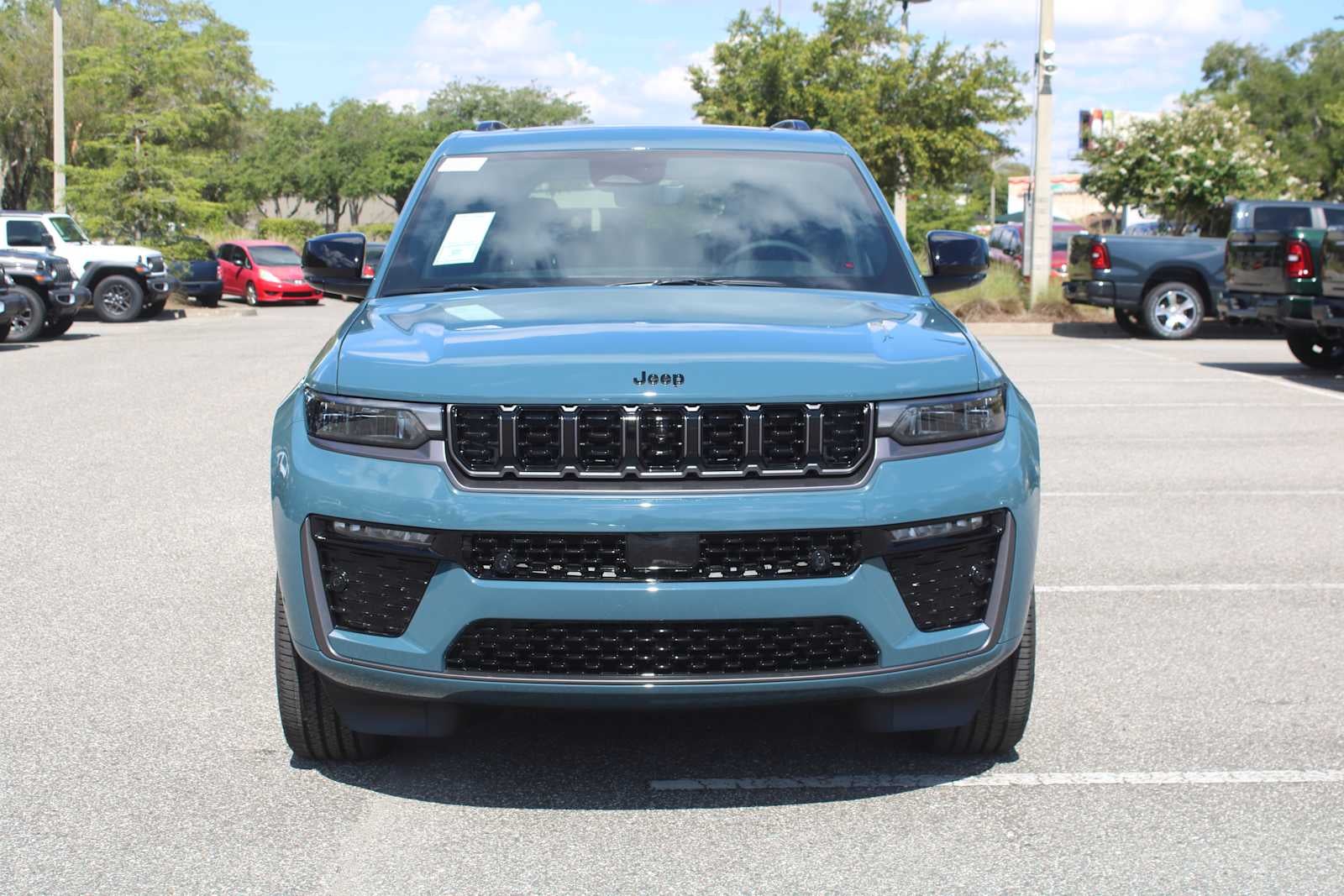 2026 Jeep Grand Cherokee Limited Reserve