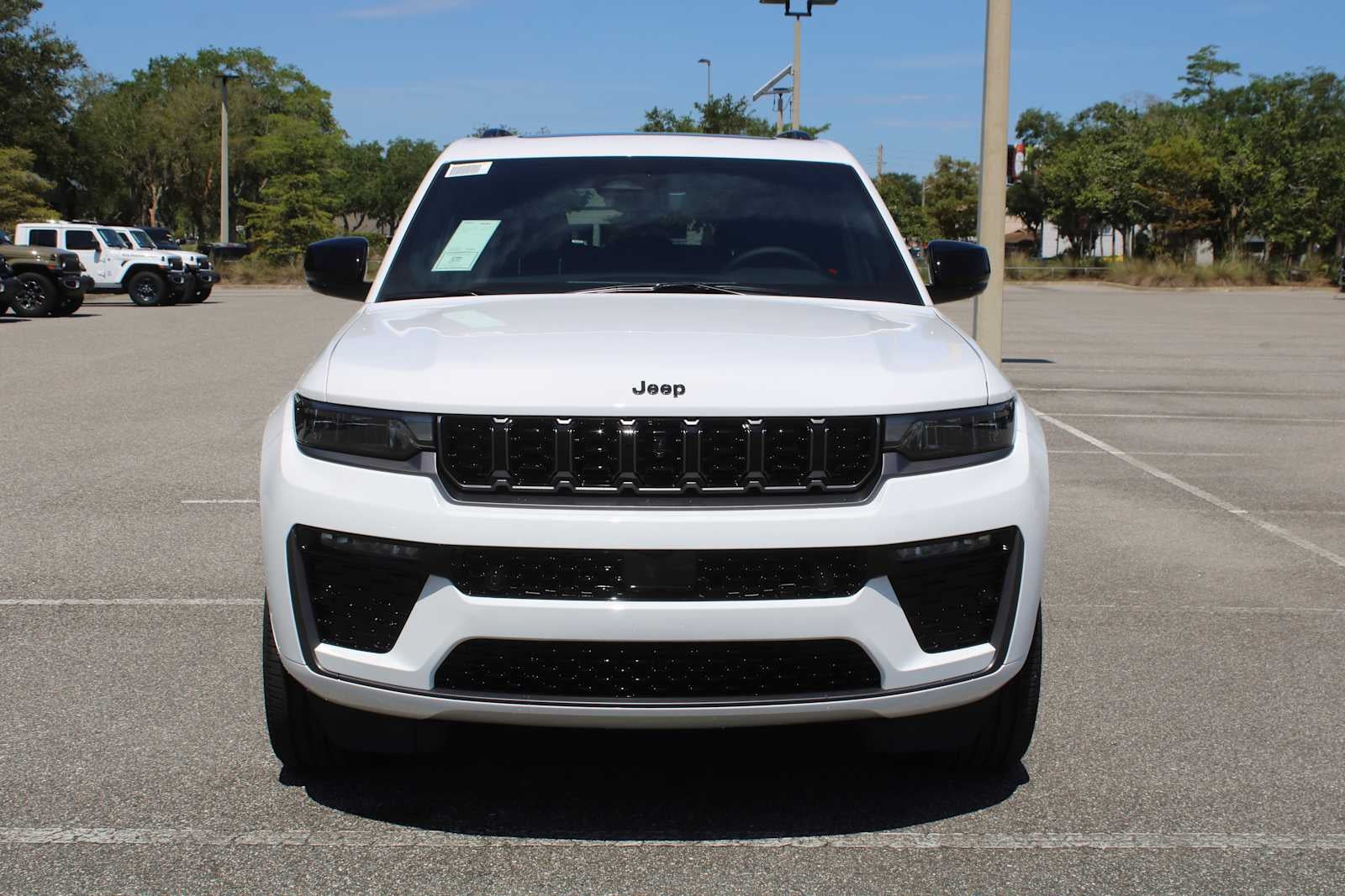 2026 Jeep Grand Cherokee Limited Reserve