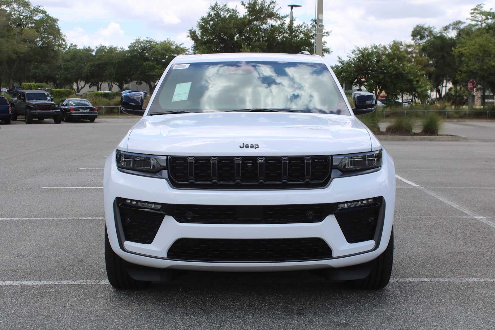 2026 Jeep Grand Cherokee Limited Reserve