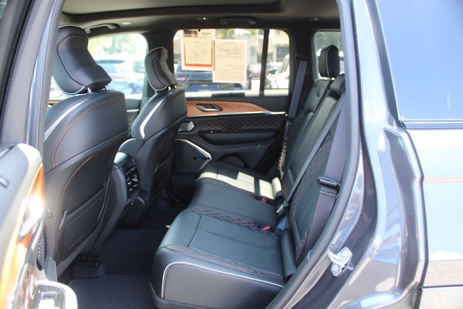 2025 Jeep Grand Cherokee Summit Reserve