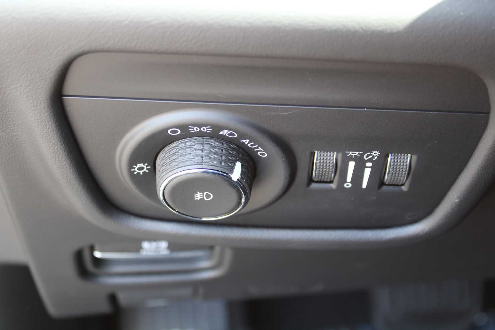 2025 Jeep Grand Cherokee Summit Reserve
