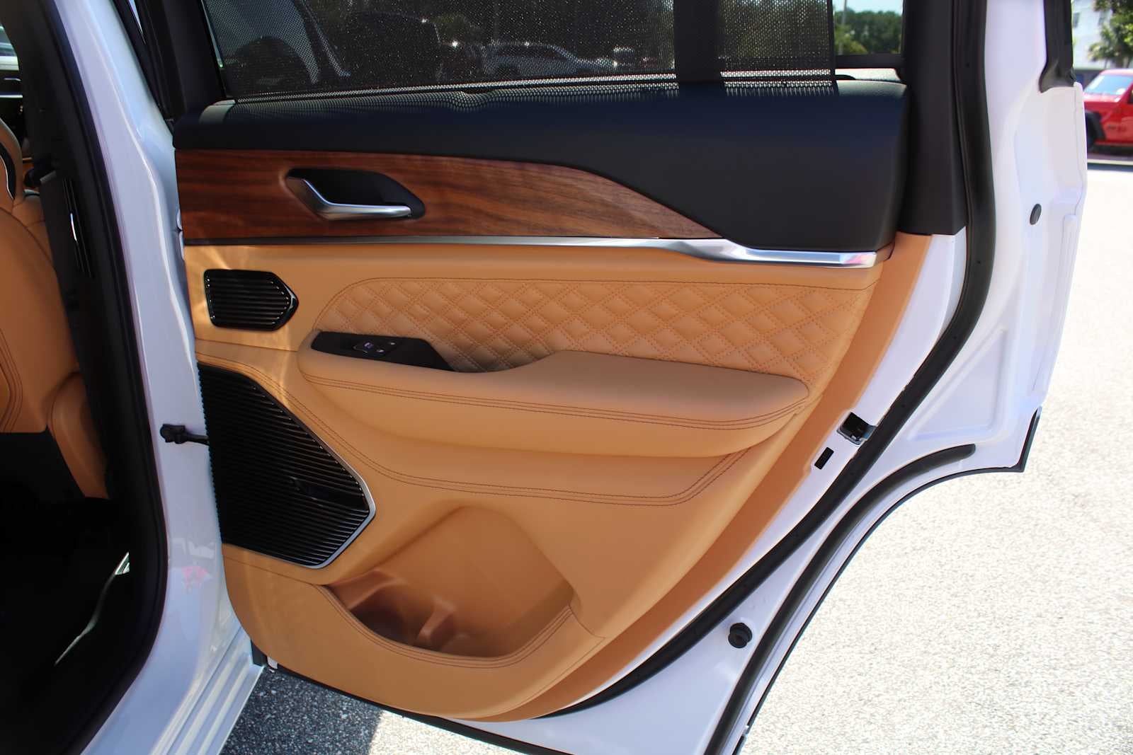 2026 Jeep Grand Cherokee Summit