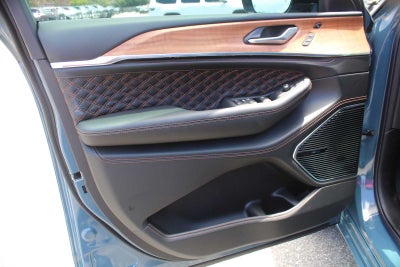 2026 Jeep Grand Cherokee Summit