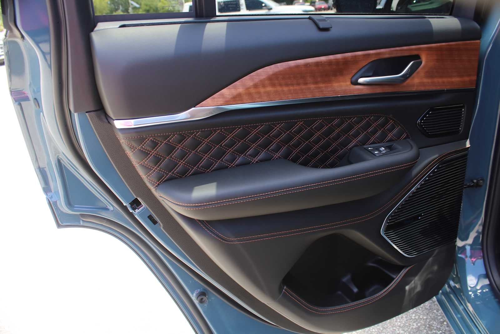 2026 Jeep Grand Cherokee Summit