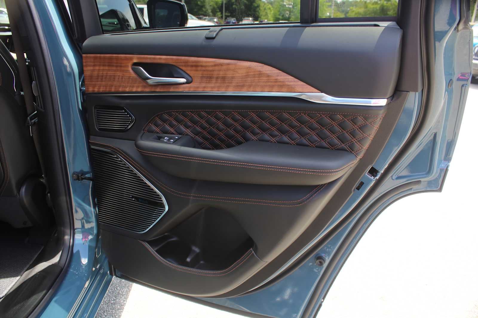 2026 Jeep Grand Cherokee Summit