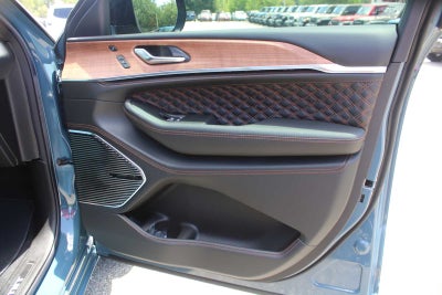 2026 Jeep Grand Cherokee Summit