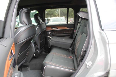 2027 Jeep Grand Cherokee Summit