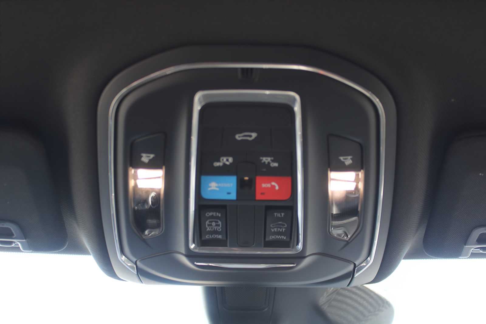 2025 Jeep Grand Cherokee L Altitude X 4x2