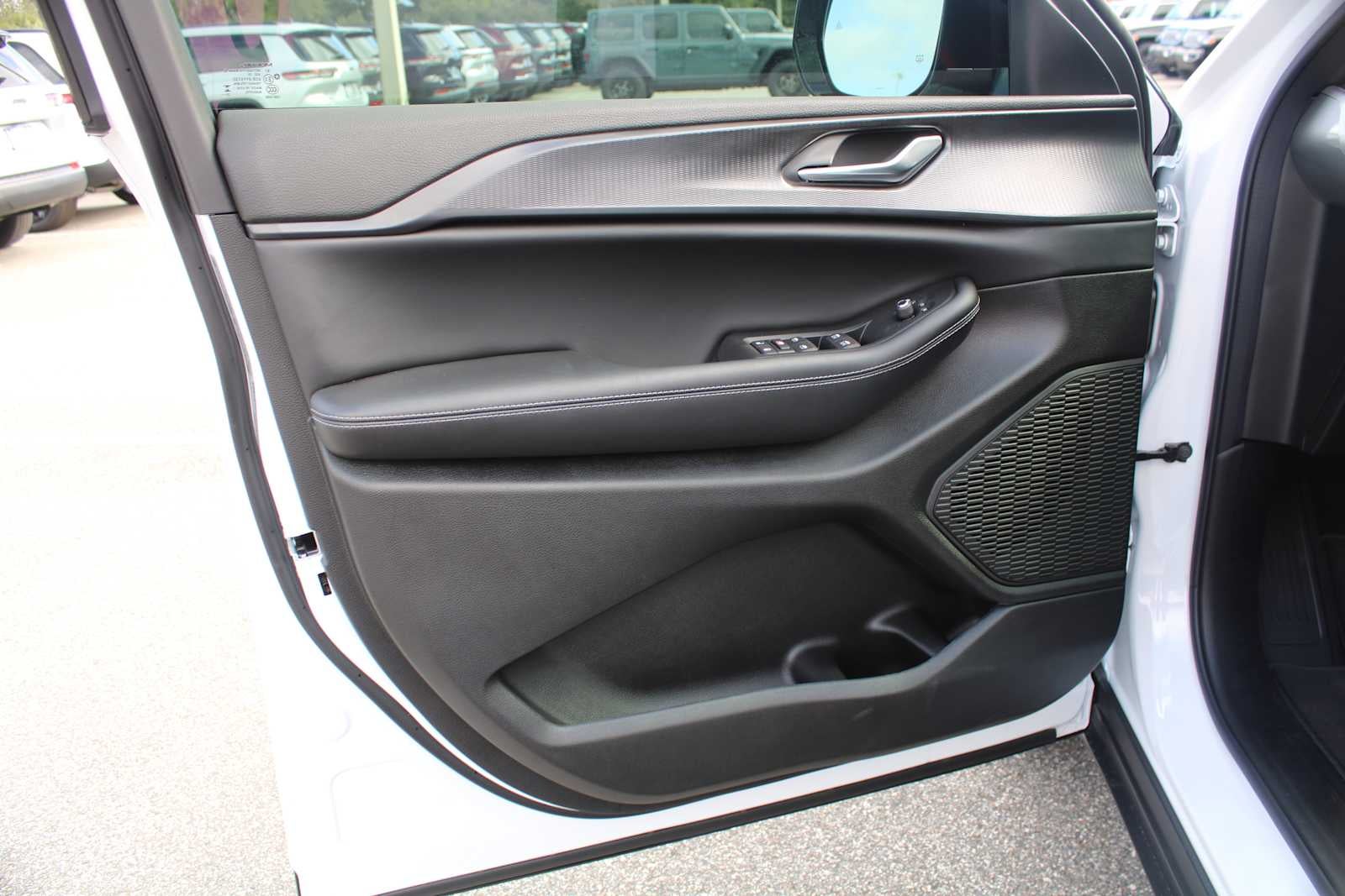 2025 Jeep Grand Cherokee GRAND CHEROKEE L ALTITUDE X 4X2