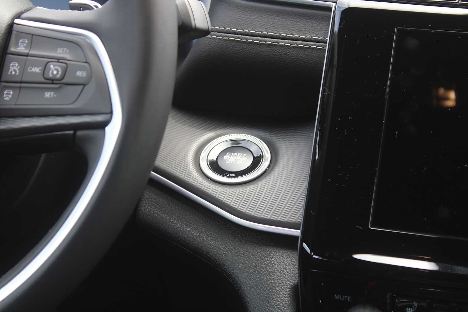 2026 Jeep Grand Cherokee L Laredo X