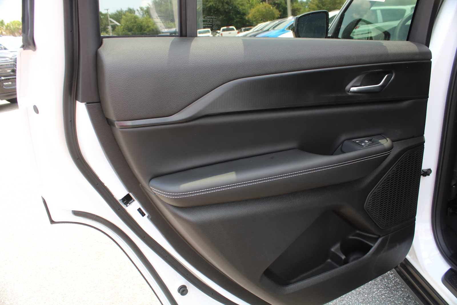 2026 Jeep Grand Cherokee L Laredo