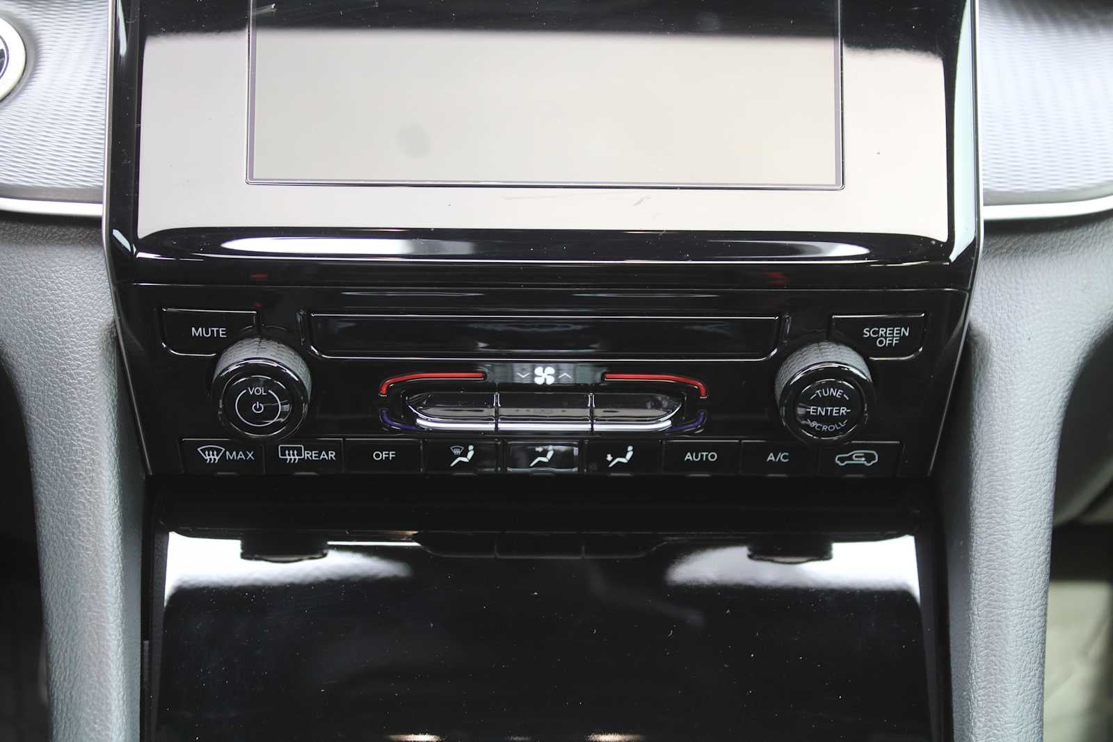 2025 Jeep Grand Cherokee L Laredo X