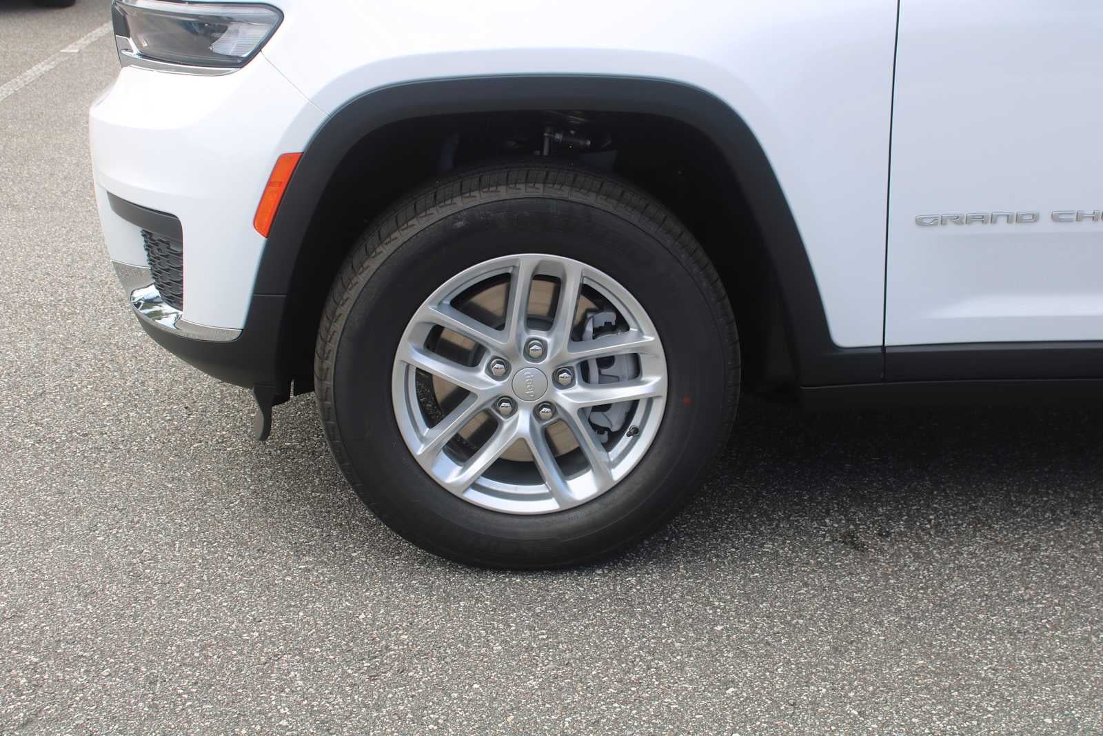 2026 Jeep Grand Cherokee L Laredo