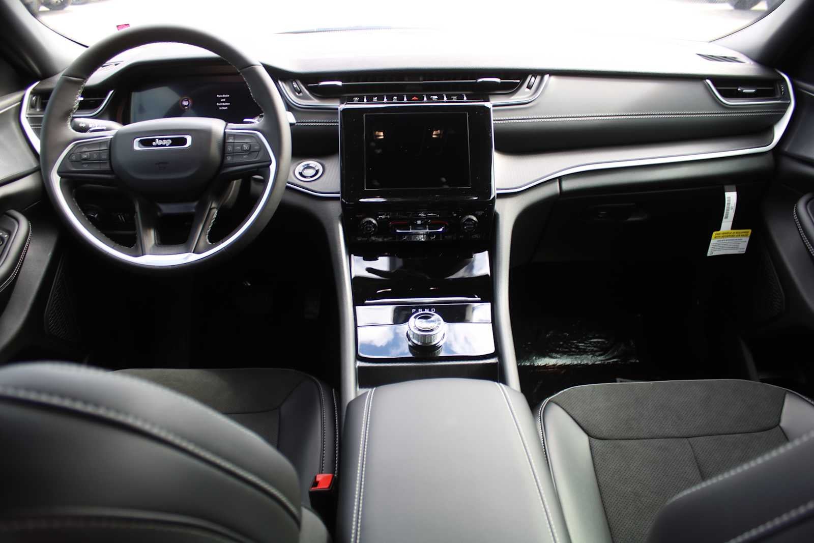 2025 Jeep Grand Cherokee GRAND CHEROKEE L ALTITUDE X 4X2