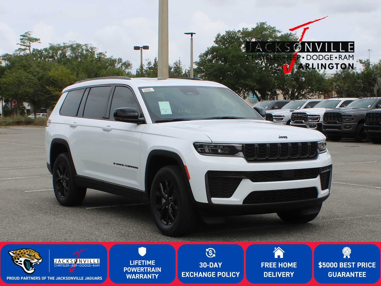 2026 Jeep Grand Cherokee L Laredo Altitude