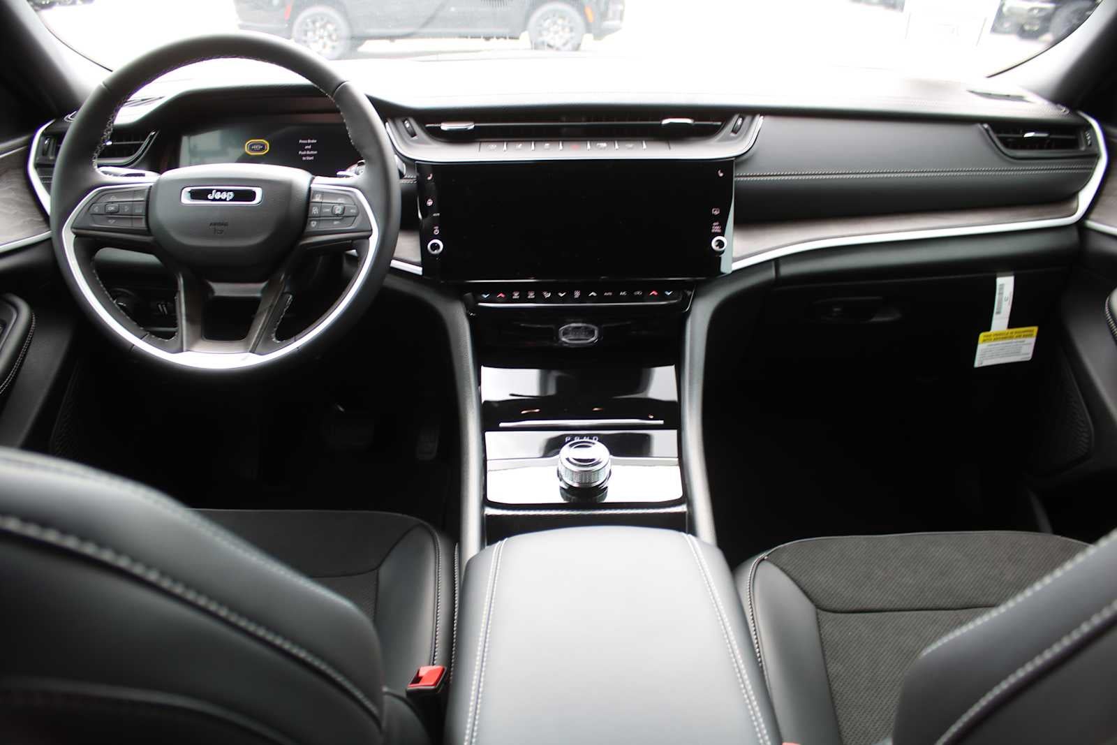 2026 Jeep Grand Cherokee L Laredo Altitude
