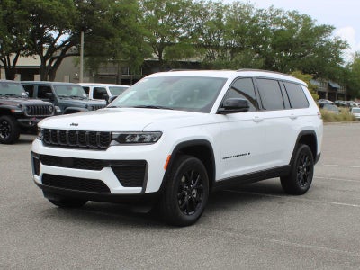 2026 Jeep Grand Cherokee L Laredo Altitude