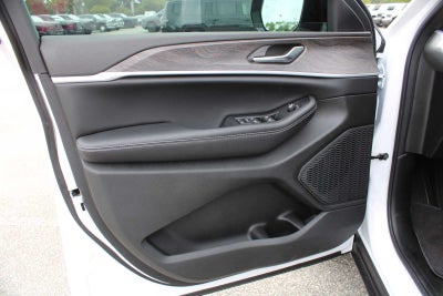 2026 Jeep Grand Cherokee L Laredo Altitude