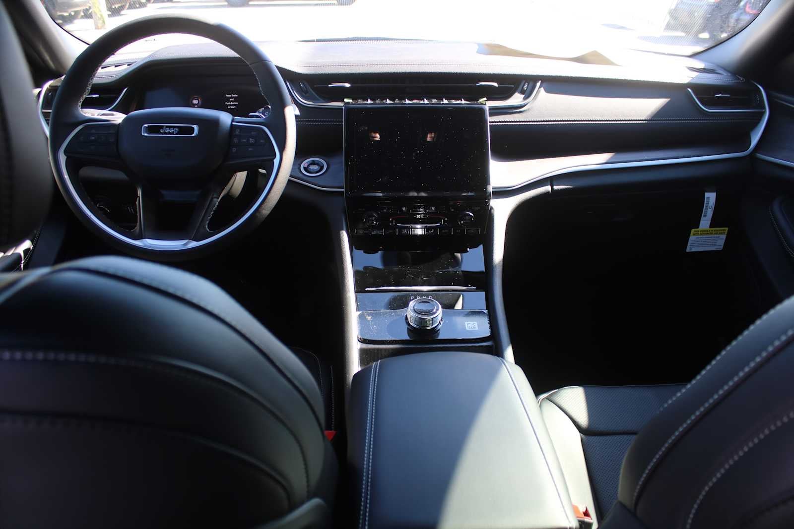 2025 Jeep Grand Cherokee GRAND CHEROKEE L LIMITED 4X2