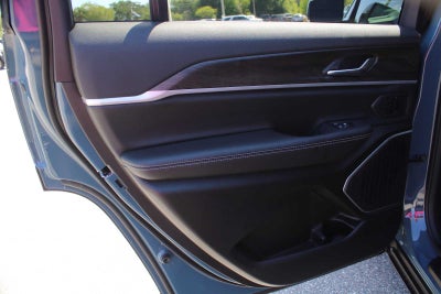 2026 Jeep Grand Cherokee GRAND CHEROKEE L LIMITED 4X2