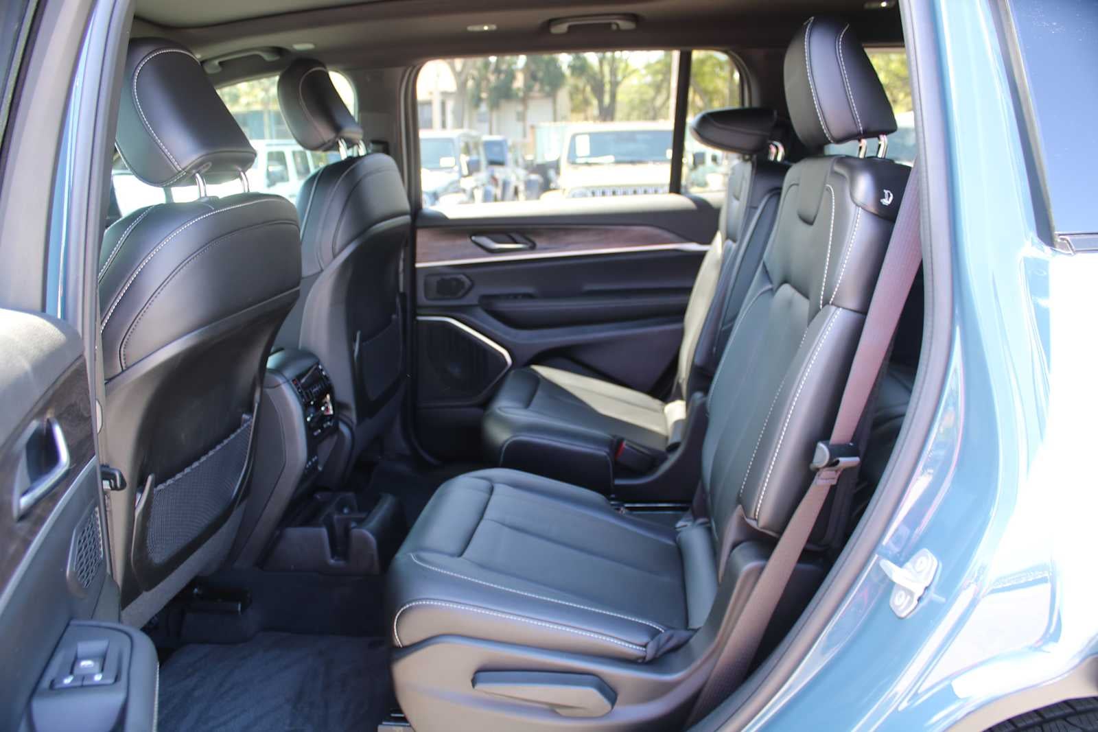 2026 Jeep Grand Cherokee GRAND CHEROKEE L LIMITED 4X2