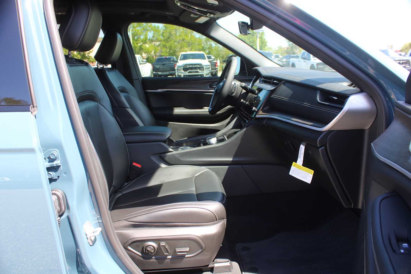 2026 Jeep Grand Cherokee GRAND CHEROKEE L LIMITED 4X2