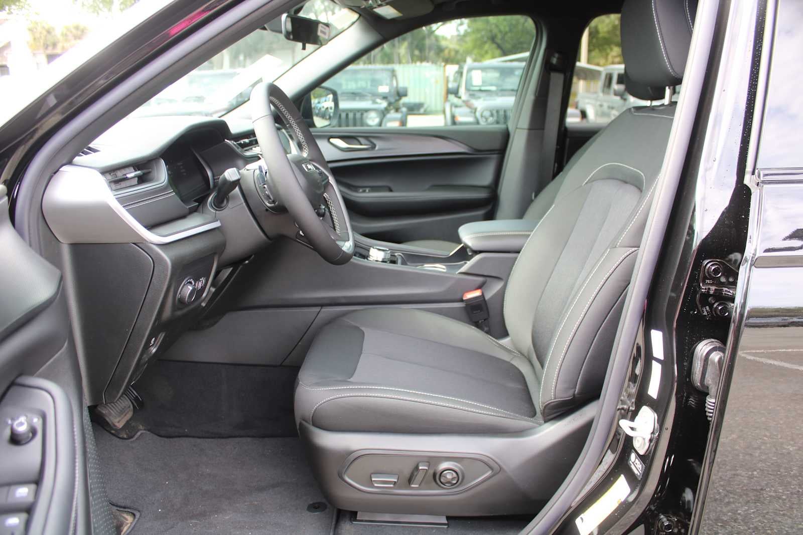 2026 Jeep Grand Cherokee L Laredo X