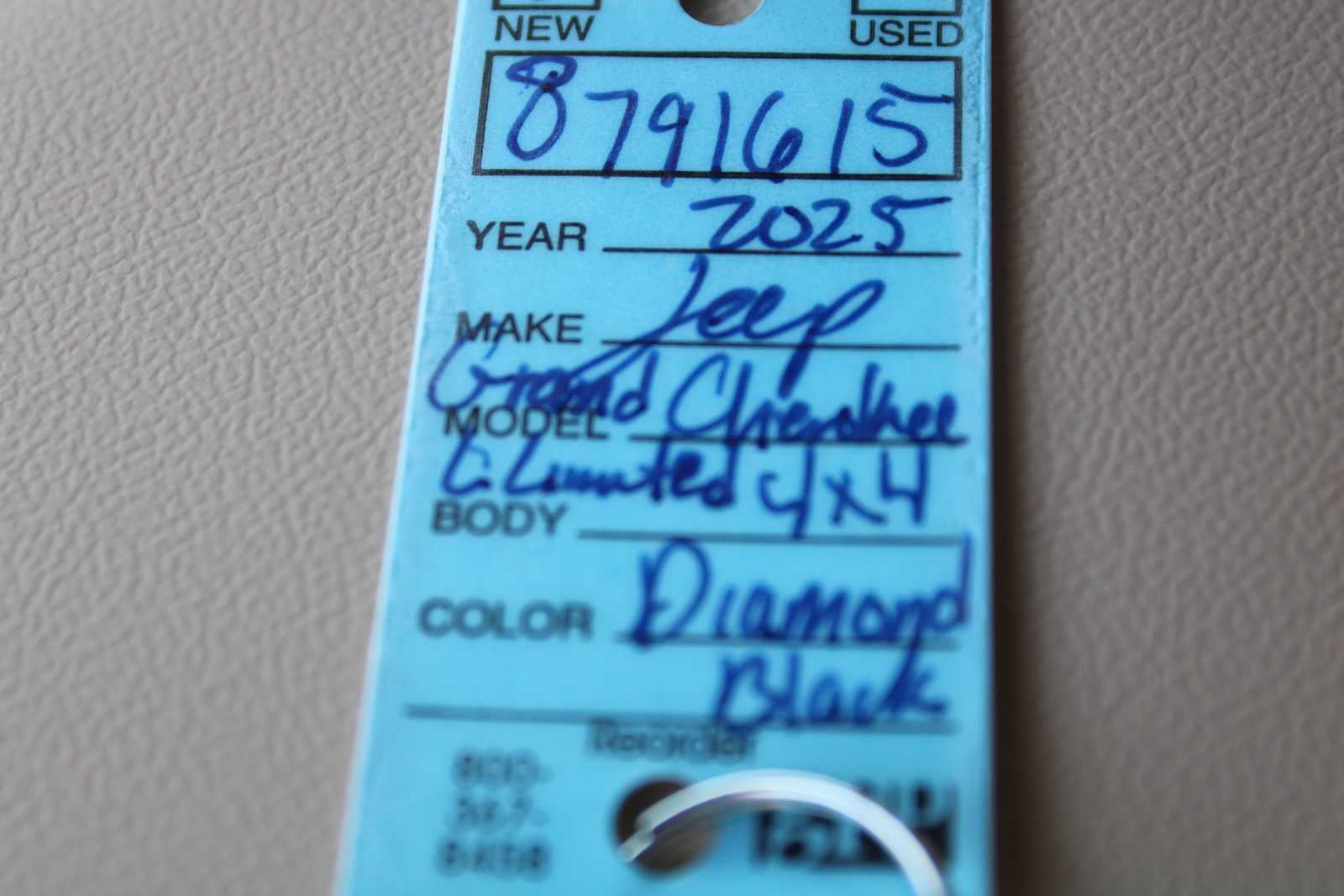 2025 Jeep Grand Cherokee GRAND CHEROKEE L LIMITED 4X4