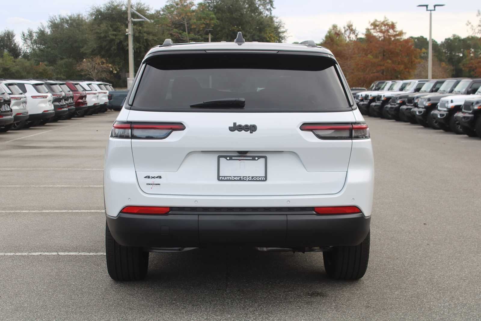 2025 Jeep Grand Cherokee GRAND CHEROKEE L LIMITED 4X4