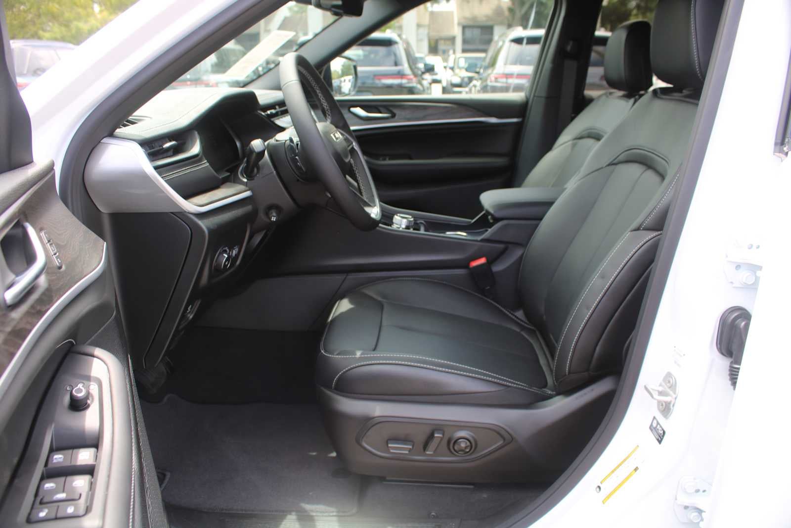 2026 Jeep Grand Cherokee L Limited Reserve