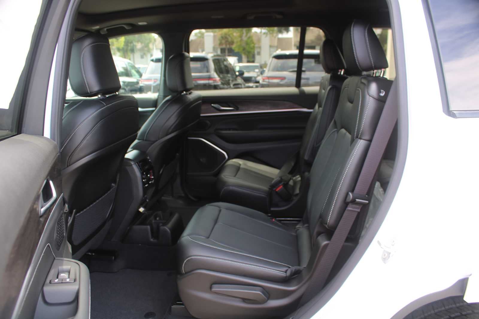 2026 Jeep Grand Cherokee L Limited Reserve