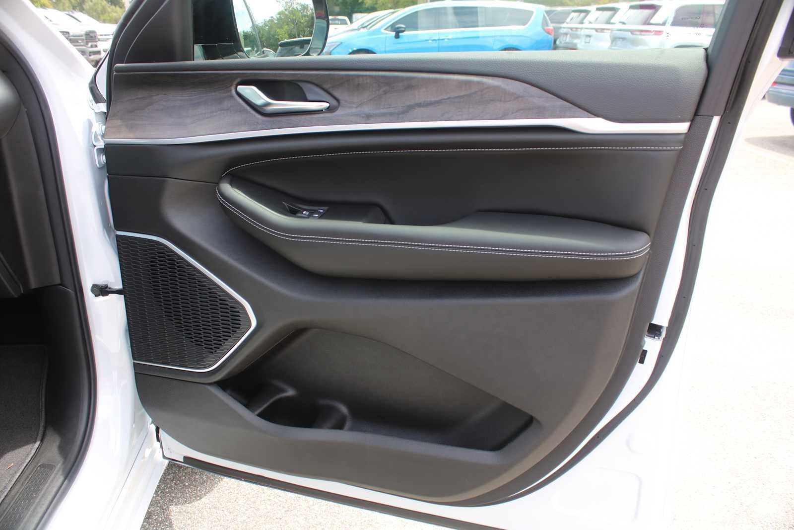2026 Jeep Grand Cherokee L Limited Reserve