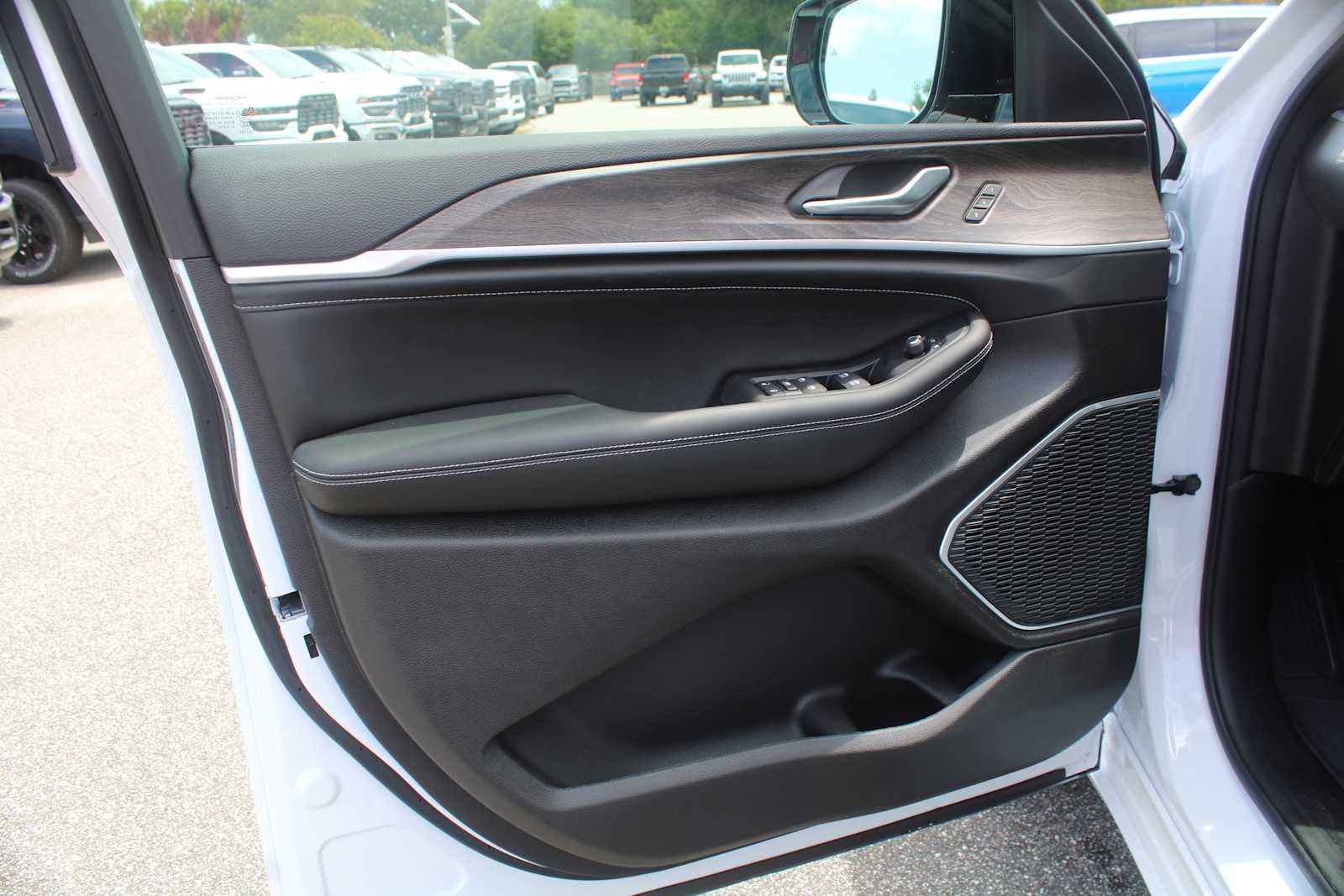 2026 Jeep Grand Cherokee L Limited Reserve
