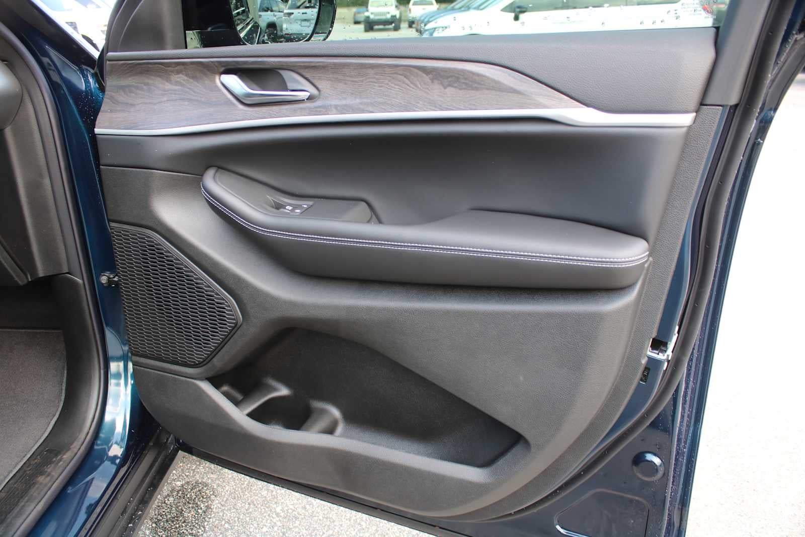 2027 Jeep Grand Cherokee L Limited
