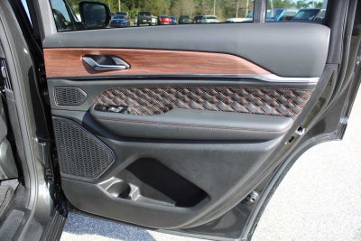 2023 Jeep Grand Cherokee L Summit 4x4