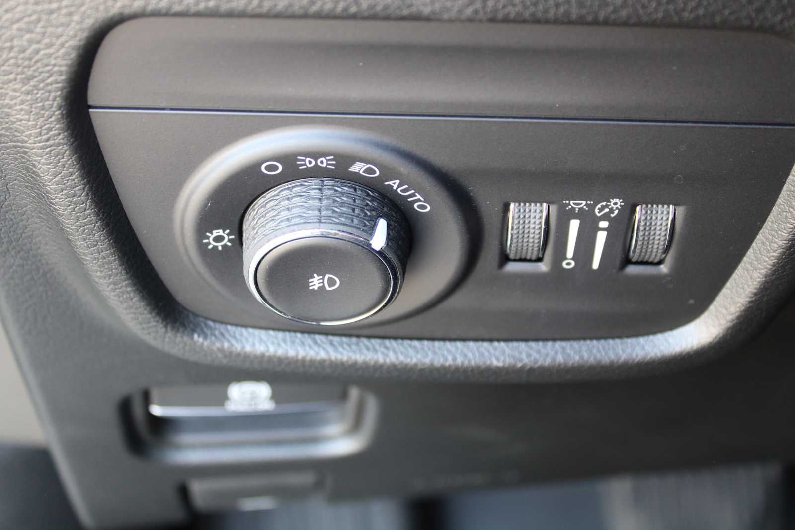 2023 Jeep Grand Cherokee L Summit 4x4