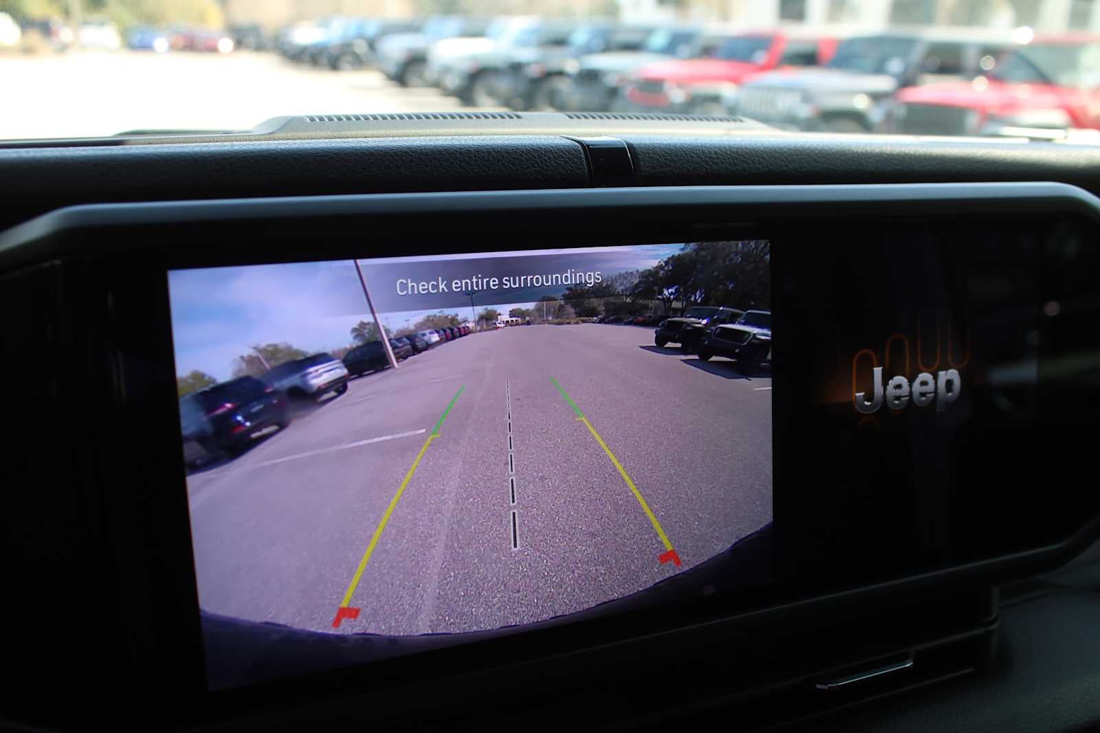 2025 Jeep Wrangler 4-Door Willys 4x4