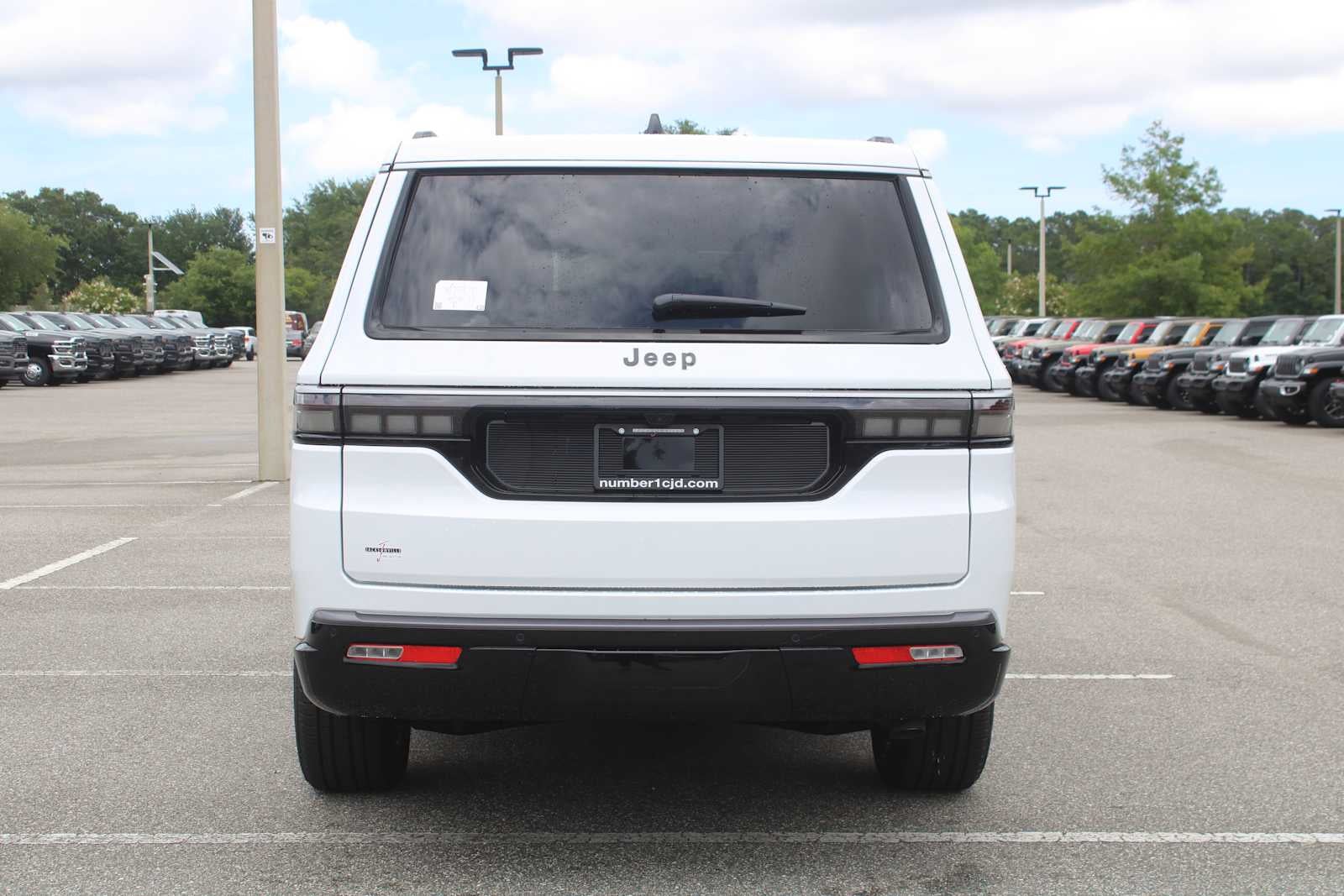 2026 Jeep Grand Wagoneer L 4x2