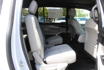 2026 Jeep Grand Wagoneer L 4x4