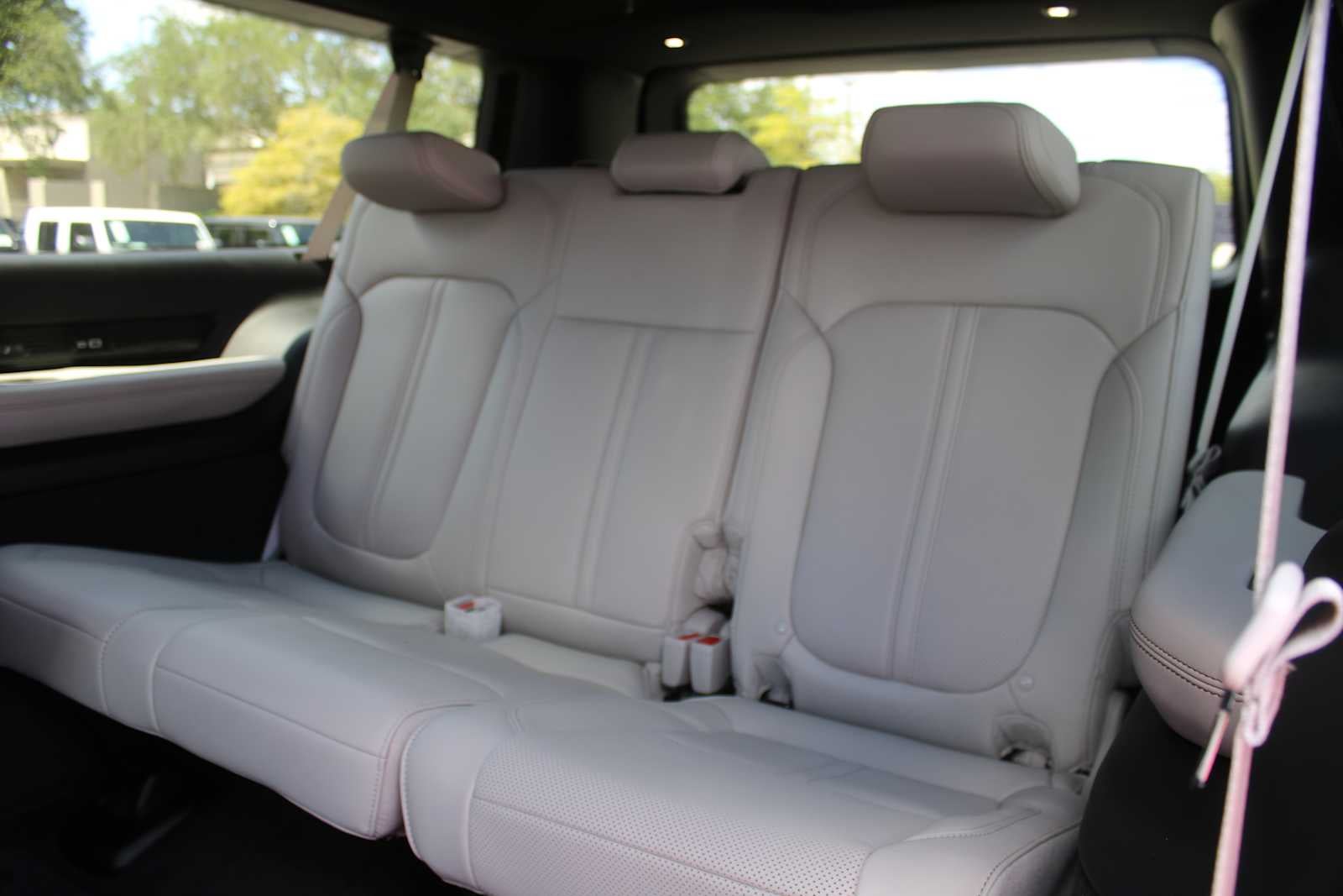 2026 Jeep Grand Wagoneer L Summit Obsidian