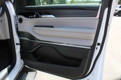 2026 Jeep Grand Wagoneer L Summit Obsidian