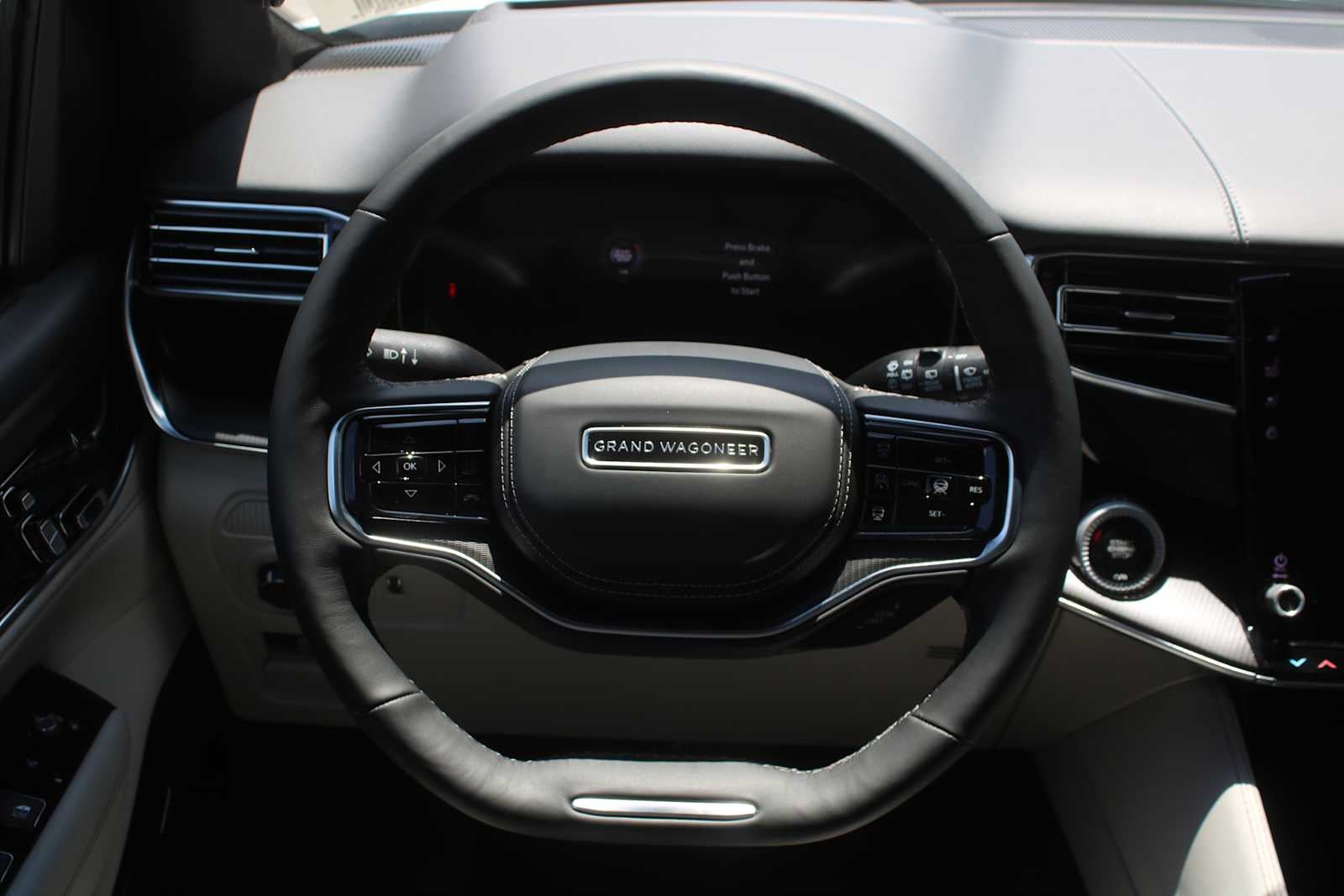 2026 Jeep Grand Wagoneer L Summit Obsidian