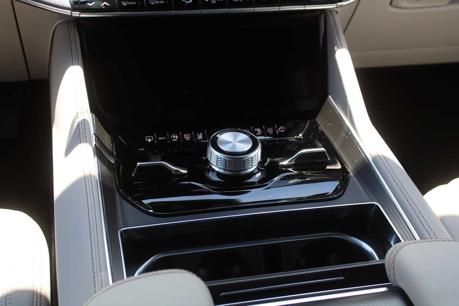 2026 Jeep Grand Wagoneer L Summit Obsidian